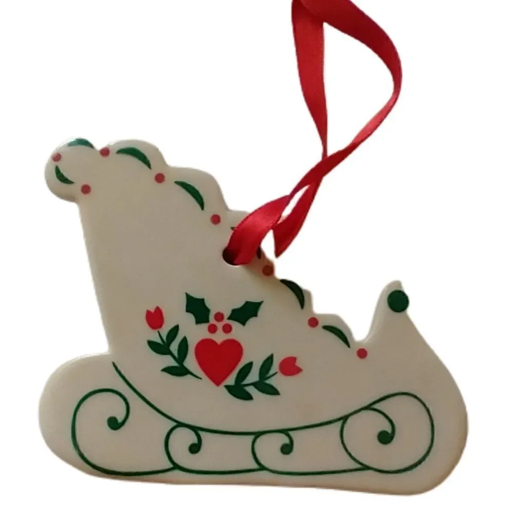 ‎Russ Berrie Sled Ornament Porcelain Christmas Holiday Farmhouse Country Retro